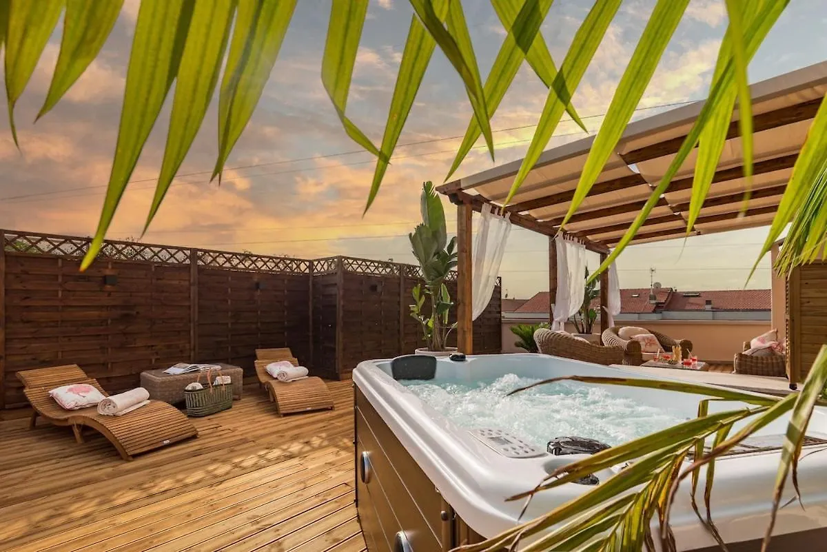 Rooftop Sealavie, Viareggio Jacuzzi E Terrazza Privata Apartment