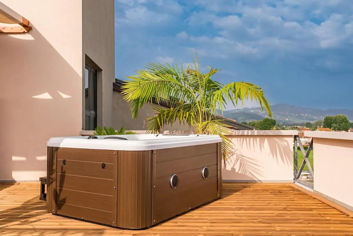 Rooftop Sealavie, Viareggio Jacuzzi E Terrazza Privata Italy