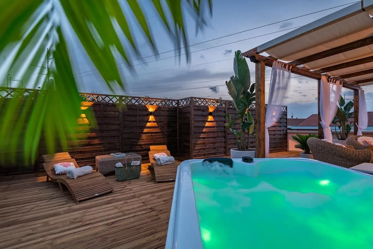 Rooftop Sealavie, Viareggio Jacuzzi E Terrazza Privata 0*,  Italy