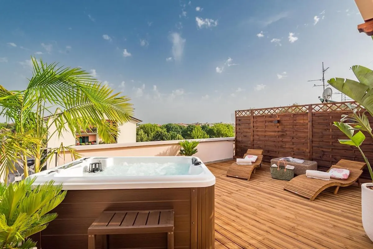 Rooftop Sealavie, Viareggio Jacuzzi E Terrazza Privata 0*,