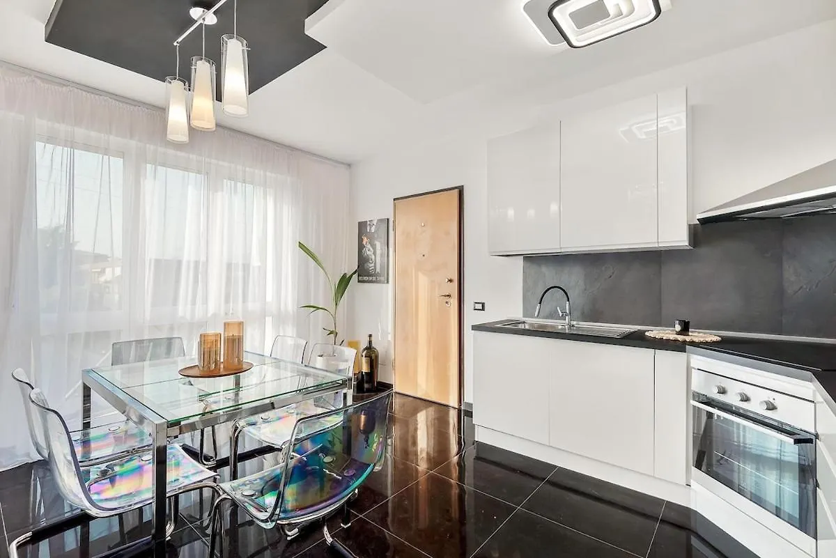 Apartment Rooftop Sealavie, Viareggio Jacuzzi E Terrazza Privata