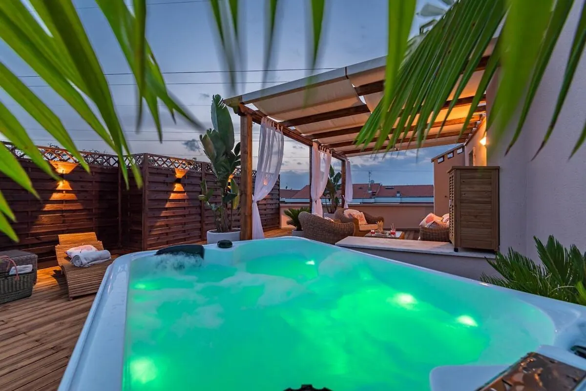 Rooftop Sealavie, Viareggio Jacuzzi E Terrazza Privata